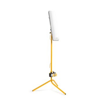 Defender 2' LED Anti Corrosive With Fixed Leg Tripod & Power Take Off Points